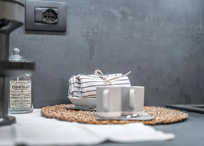 Emilia Palace Διαμέρισμα *