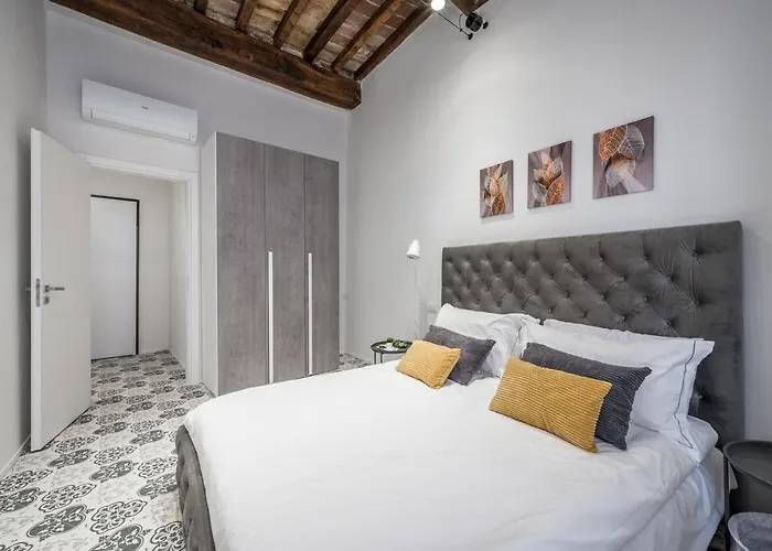 Emilia Palace Apartament