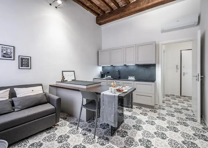 Emilia Palace Apartament *