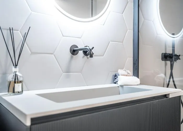 Emilia Palace * Μόντενα